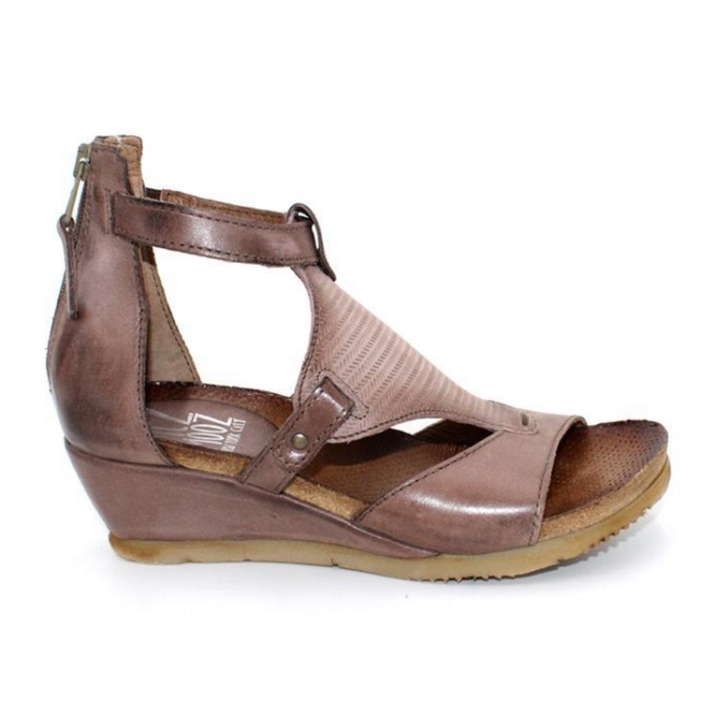 Miz Mooz NWT Maisie wedge sandals size 6.5 size 7